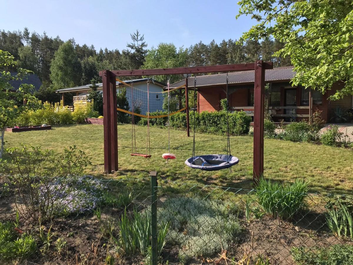 Domek Letniskowy Nad Jeziorem Wiejskim Lakie Eksteriør bilde